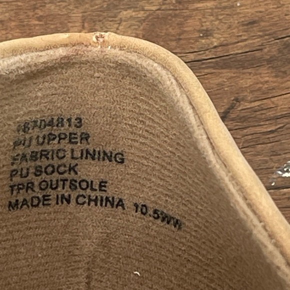 torrid tan studded d'Orsay flats with silver pyramid accents - Picture 6 of 8